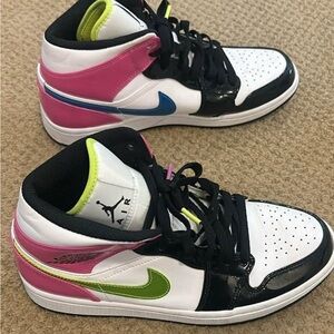 Nike Air Jordan Size 8 mens but fit 9-9.5 women